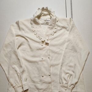 Courtenay Cream Blouse with Lace Collar